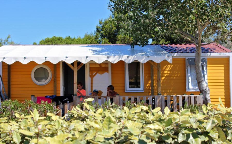 فندق Camping Beau Rivage Mèze المظهر الخارجي الصورة
