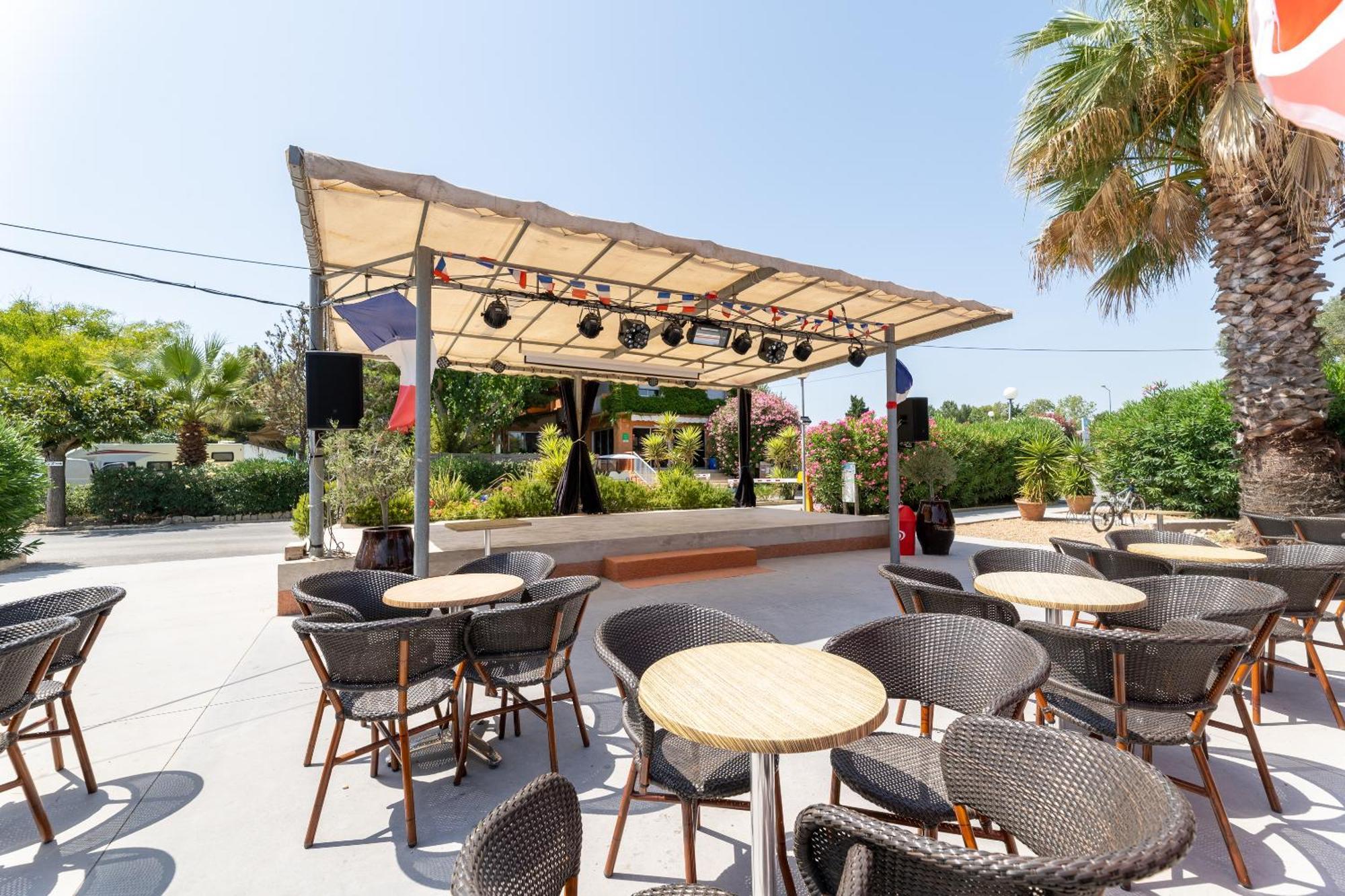 فندق Camping Beau Rivage Mèze المظهر الخارجي الصورة